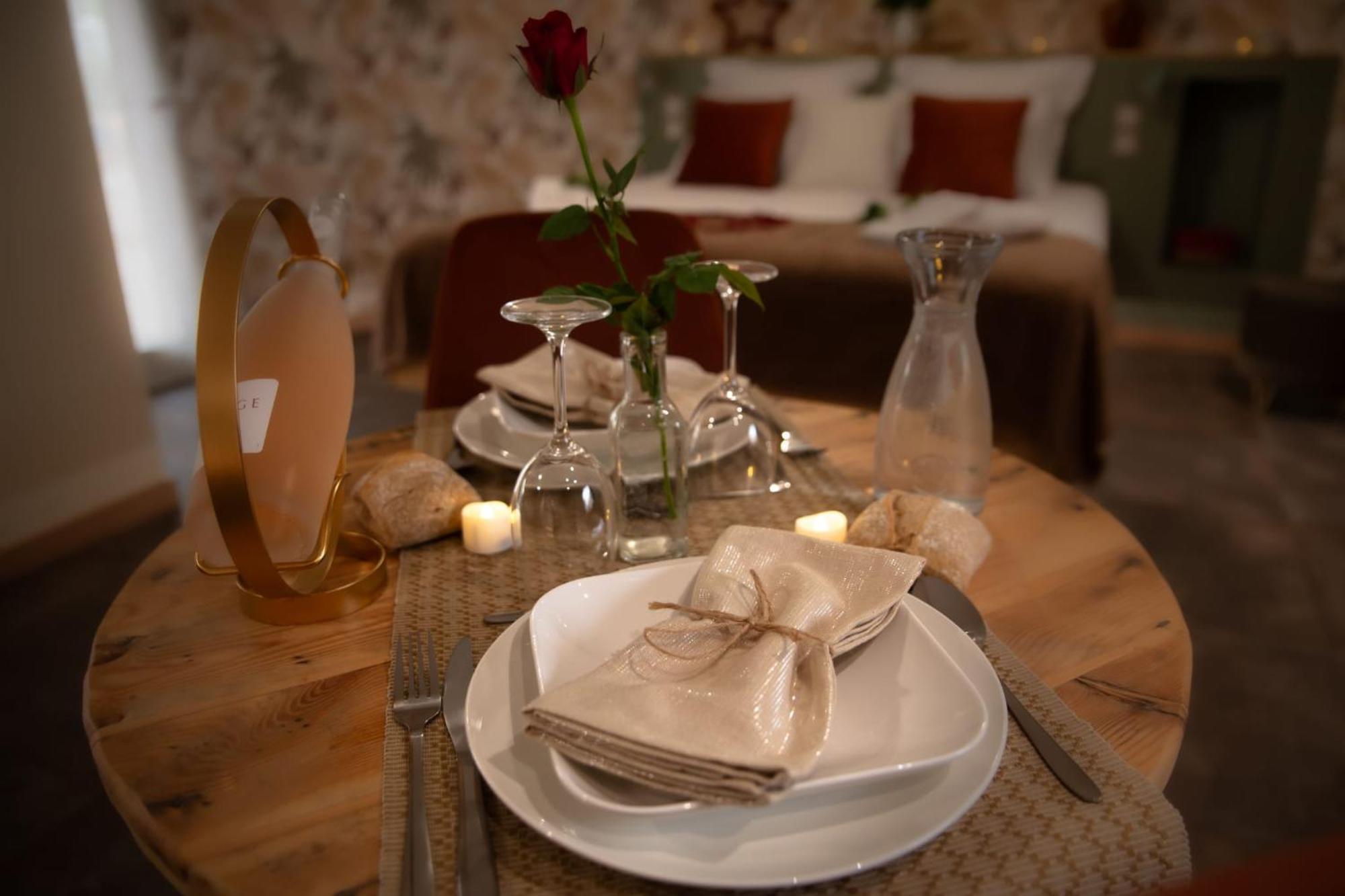 Le Mas Aux Amoureux , Suite Romantique Et Spa Le Barcares Bagian luar foto
