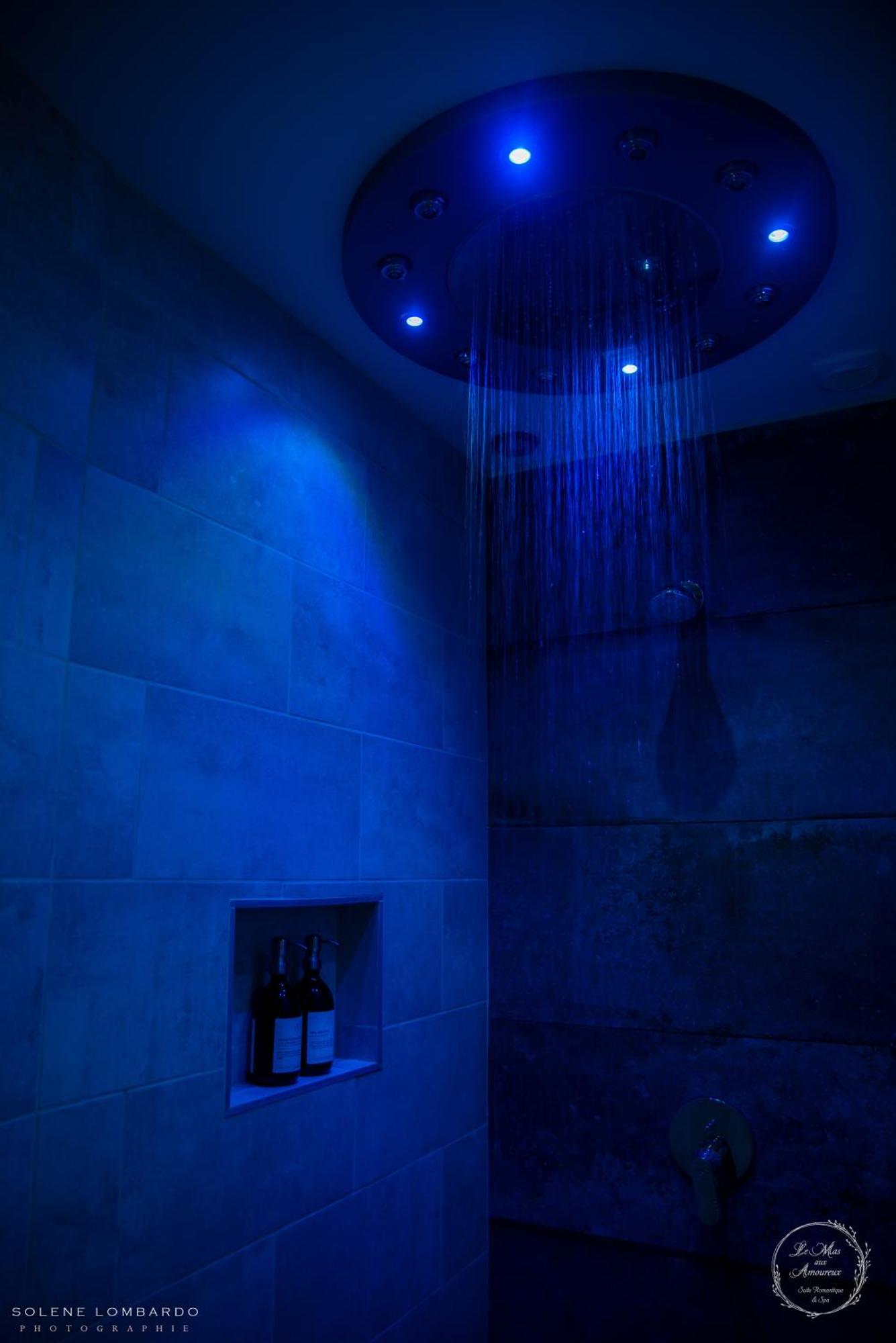 Le Mas Aux Amoureux , Suite Romantique Et Spa Le Barcares Bagian luar foto