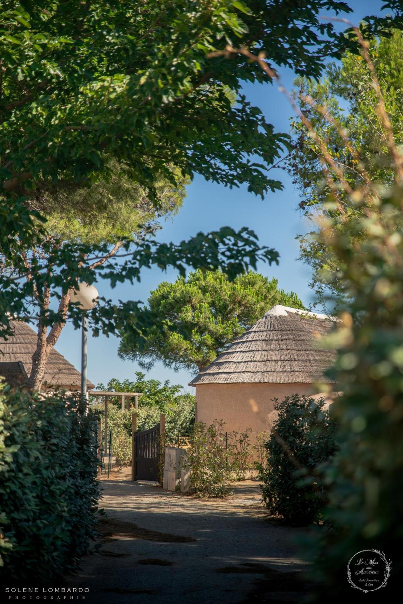 Le Mas Aux Amoureux , Suite Romantique Et Spa Le Barcares Bagian luar foto